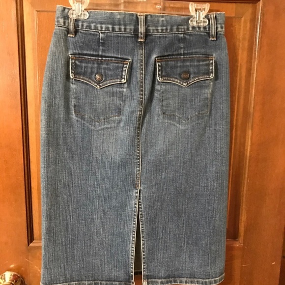 Vintage Gap Denim Skirt Size 2 straight pencil cut, Below Knee, high rear slit - Picture 2 of 8